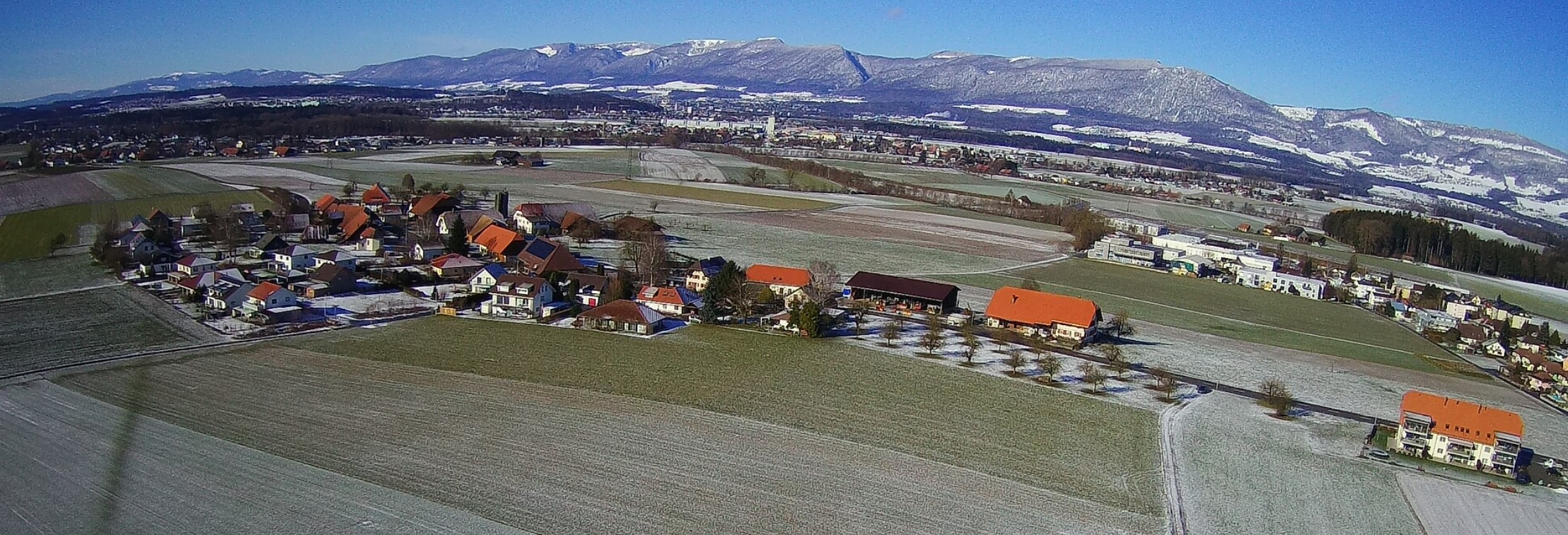 Hüniken von Nord-Ost